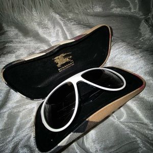 Unisex Burberry Sunglasses